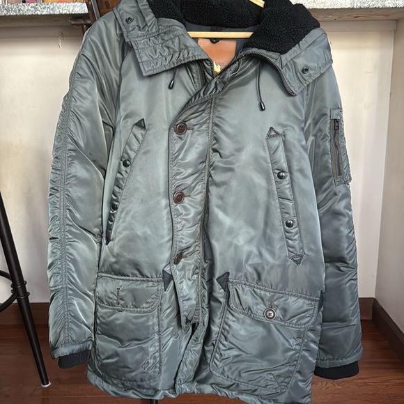 Winter jacket - Picture 2 of 9